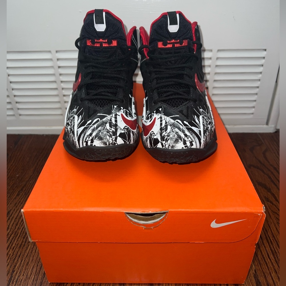 Lebron 11 Graffiti - Nike